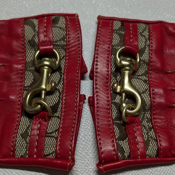 Brand new tomato red Italian coach super soft leather gloves - Picture 3 of 4